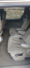 Chrysler Grand Voyager - 9