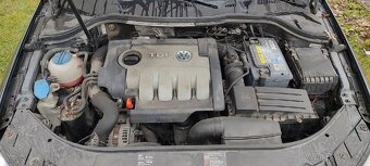 Volkswagen Passat B6 1.9tdi 77kw 2009 - 9