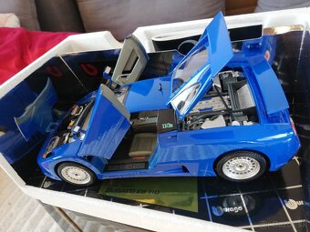 1:18 modely Bburago BUGATTI EB110 PORSCHE 356 - 9