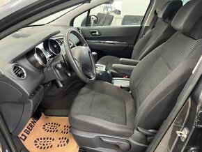 Peugeot 5008 1.6HDi 7MÍST NAVI 2 x LITÁ KOLA  AUTOMAT - 9