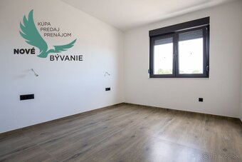 Luxusný apartmán v prvej rade od mora s výhľadom na more v C - 9