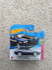 Autíčka Hotwheels mix - 9