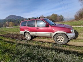 Nissan Terrano 2 2.7tdi 2001 nová STK - 9