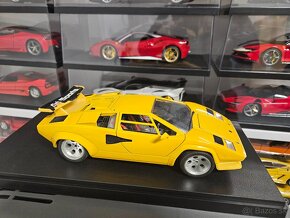 1:18 Lamborghini countach - 9