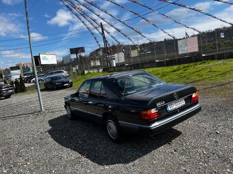 Mercedes-Benz 200 124E - 9