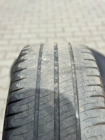 Predam 2ks pneu 235/65/r16C letne Michelin - 9