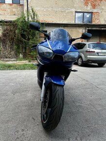 Yamaha r6 - 9