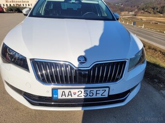 Škoda Superb combi,biela perleť - 9