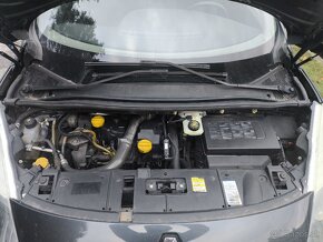 Renault Grand Scenic - 9