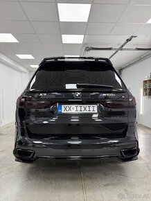 BMW X7 M50i BLACK INDIVIDUAL  možná výmena - 9