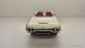 1:18 FORD THUNDERBIRD 1963 - 9