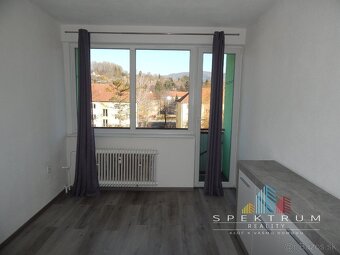 EXKLUZÍVNE- SPEKTRUM REALITY- Na PREDAJ 3 -izbový byt, 60 m2 - 9