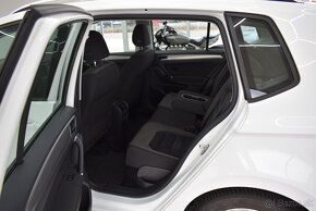 Volkswagen Golf Sportsvan 1,6 TDI,ČR,1.maj,Bi-xen,kamera, - 9