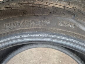 205/60 R16 zimné 4 ks GOODYEAR RUNFLAT dezén 7,9-5 mm - 9