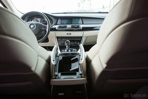 BMW RAD 5  530d xDrive - 9