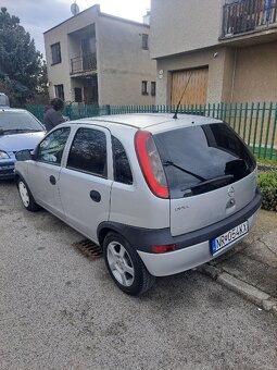 Opel corsa 1.0 - 9