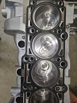 MOTOR BPC / BNZ / AXE / AXD 2,5 TDI VW T5 - 9