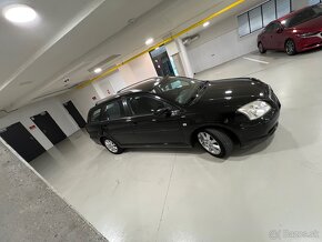 Toyota Avensis T25 2,2 D-4D - 9