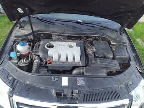 Volkswagen Passat B6, 2.0 TDI.. - 9