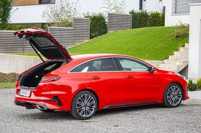 Kia ProCeed 1.6 T-GDi GT A/T - 9