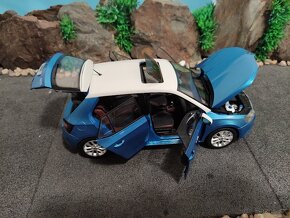 prodám nový model 1:18 škoda fabia 3 - 9