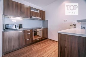 NA PREDAJ: LUXUSNÝ 2 IZBOVÝ APARTMÁN VO VEĽKEJ LOMNICI - 9