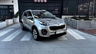 KOA SPORTAGE 2.0 crdi 4x4 A/T - 9