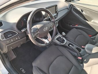 Hyundai i30 CW M6 2019 85 kW - 9