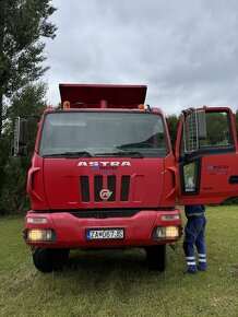 Iveco Astra 8x6 - 9