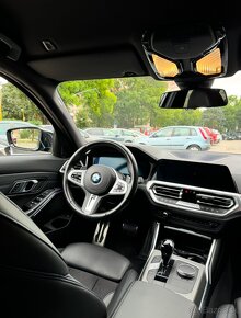 BMW 320D mHEV XDRIVE rv 2022 ,MPACKET MSPORT,ZÁRUKA 05/2025 - 9