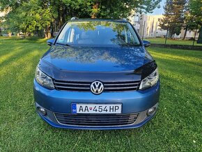 Volkswagen Touran 2.0 TDI Highline DSG - 9