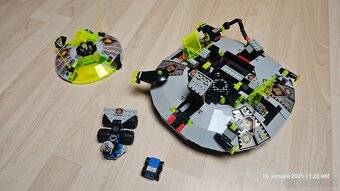 Lego Ufo Alien Avenger 6975 - 9