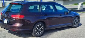 Volkswagen Passat Variant 1.6 TDI BMT Comfortline Business O - 9