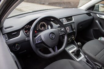 Škoda Octavia Combi 2.0 STYLE - 9