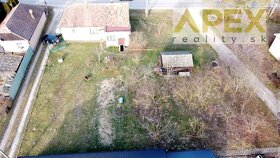 Exkluzívne APEX reality rodinný dom v Orešanoch, 1290 m2 - 9