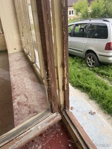 Staré okna,dvere - 9