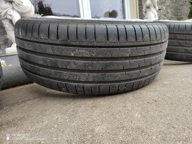 Letná sada OZ 235/35 r19 - 9