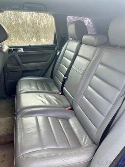 Volkswagen Touareg 5.0 TDI V10 - 9