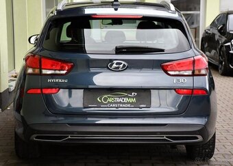 Hyundai i30 1.6CRDi COMFORT CARPLAY 1M ČR 85 kw - 9