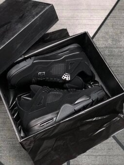 Jordan 4 Black Cat Na Predaj - 9