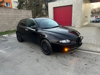 Alfa Romeo 147 1.9 JTD - 9