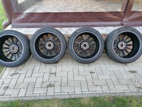 Letná sada Škoda Turini 5x112 R18 s pneu Bridgestone 225/40 - 9