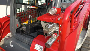 TAKEUCHI TL12V-2 DIESEL - 9