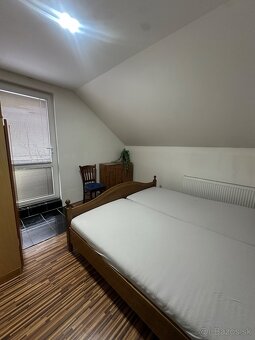 Na prenájom trojizbový apartmán – voľný ihneď - 9