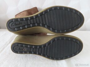 Dámske čižmy Clarks, Active Air, veľ.38,5 - 9