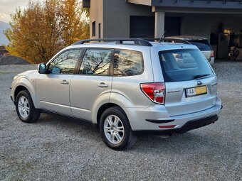 SUBARU FORESTER 2,0i + LPG 4x4 - 9