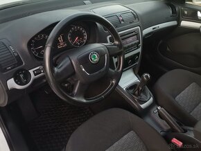 ŠKODA OCTAVIA COMBI 1.6 TDI CR FACELIFT - 9