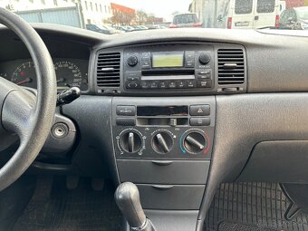 Toyota Corolla r.2002 - 9