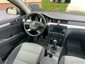 Škoda Superb Combi 1.6 TDI KEYLESS, VAM R1, GREENLINE - 9