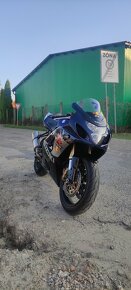 Suzuki Gsx r 750 k5 - 9